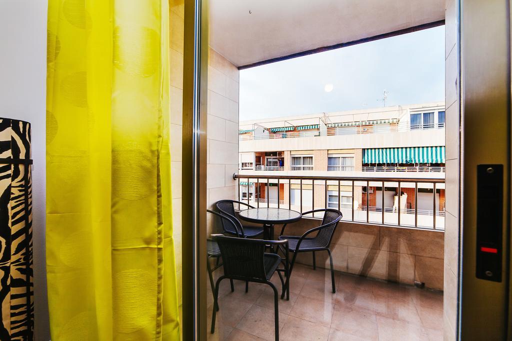 Apartamentos Madrid Torrevieja Exterior foto